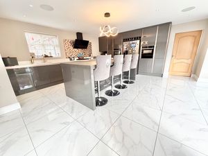 Barnwood Little Sutton